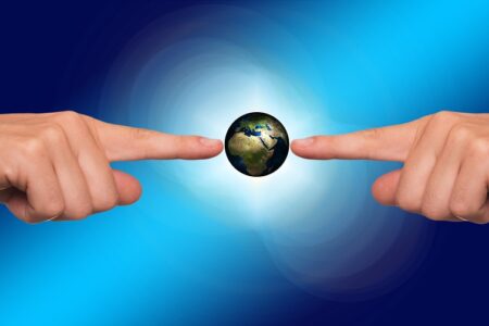 Meertaligheid en Piaget fasen in ontwikkeling